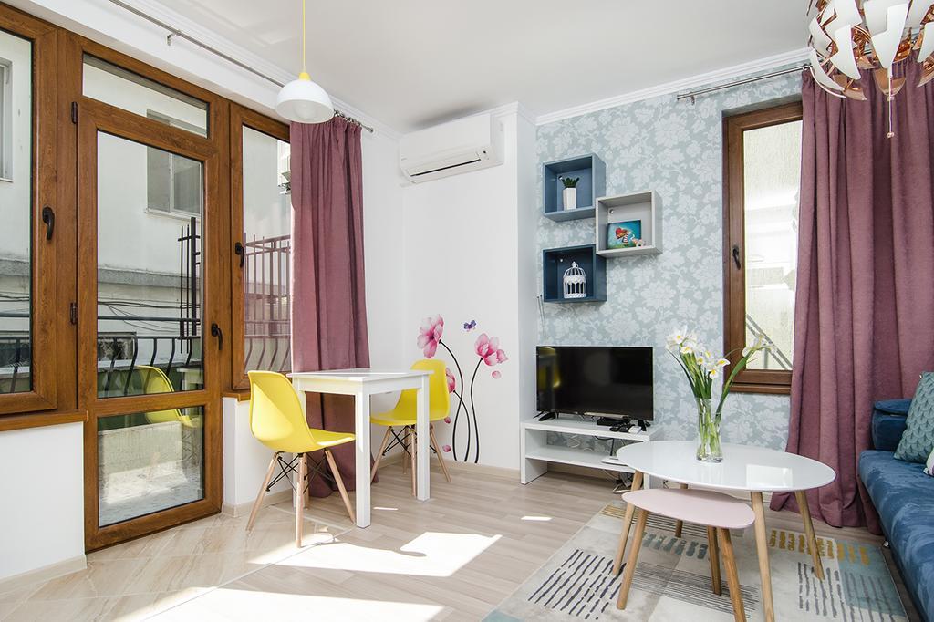 The Cozy Apartment Varna Bagian luar foto